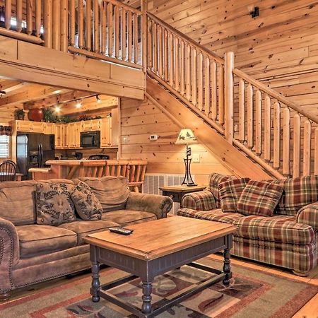 Pigeon Forge Cabin With Games, 1 Mi To Parkway! Exteriör bild