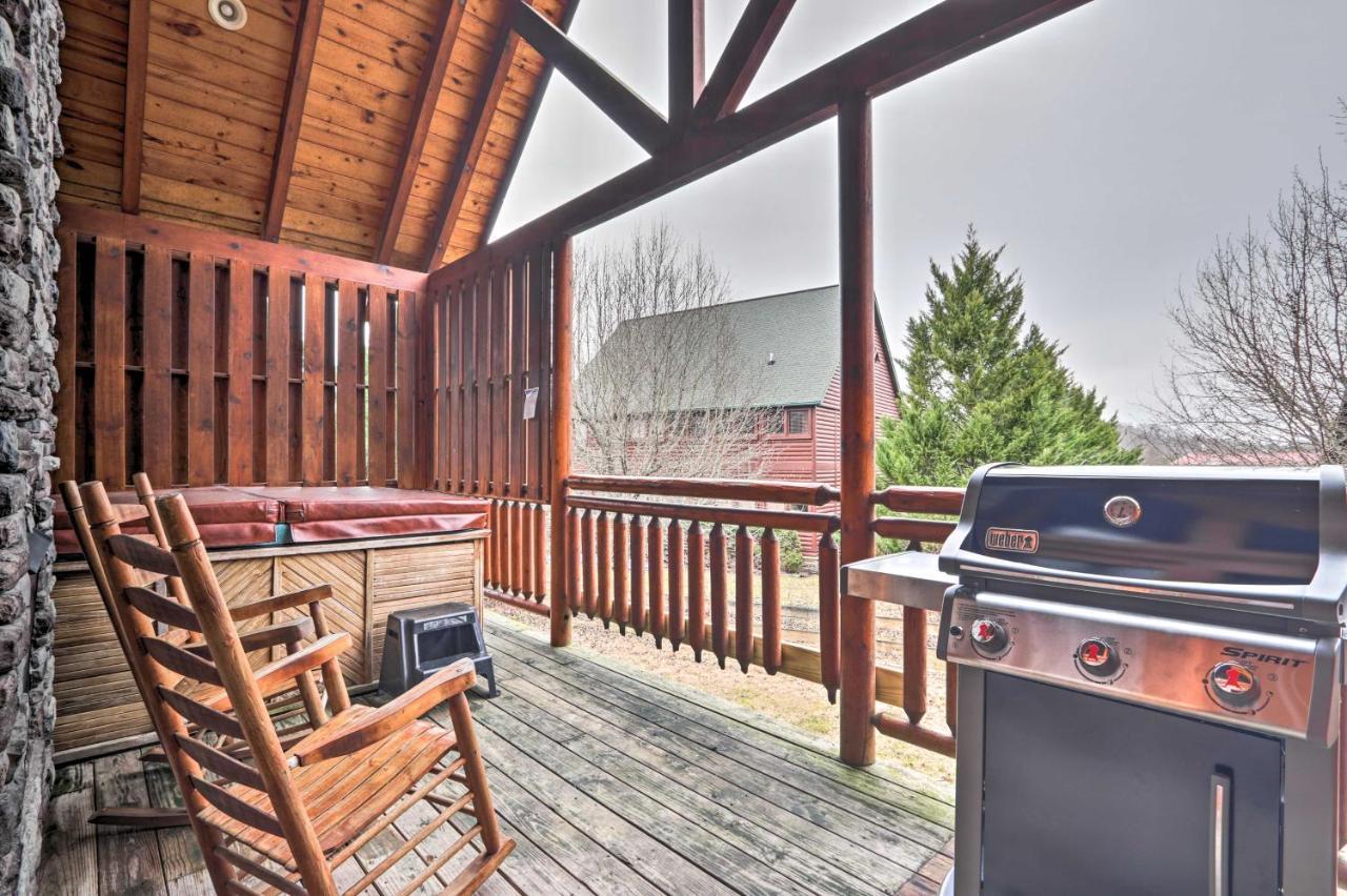 Pigeon Forge Cabin With Games, 1 Mi To Parkway! Exteriör bild