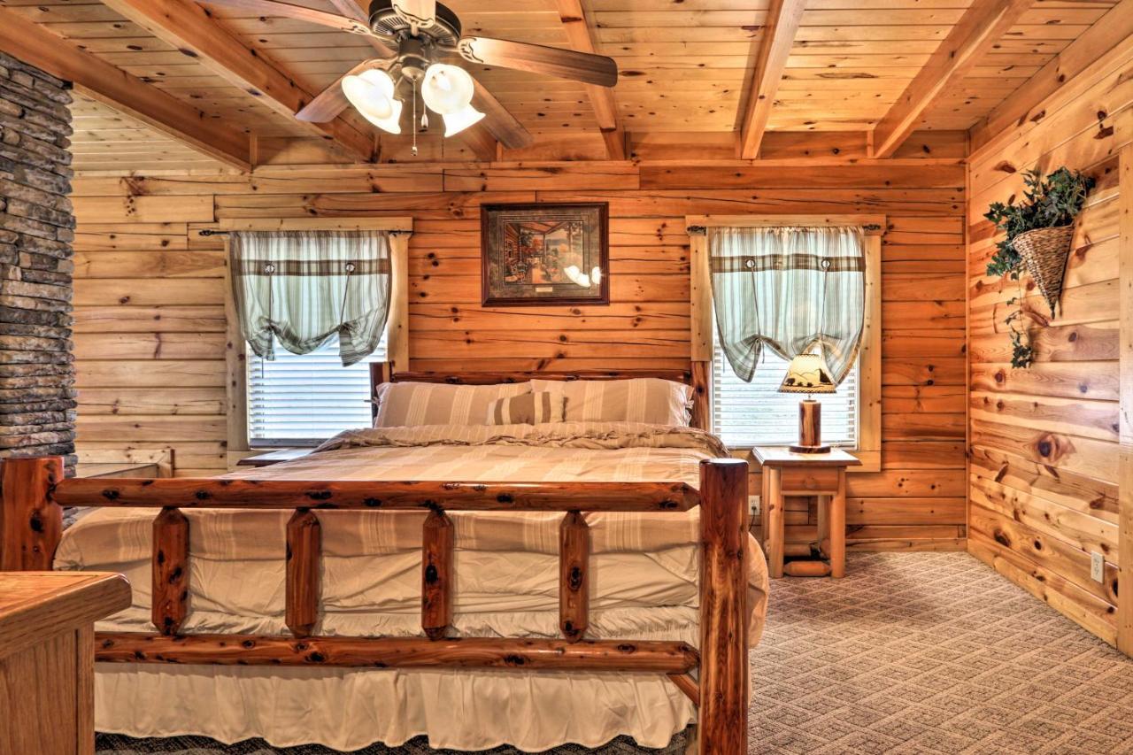 Pigeon Forge Cabin With Games, 1 Mi To Parkway! Exteriör bild