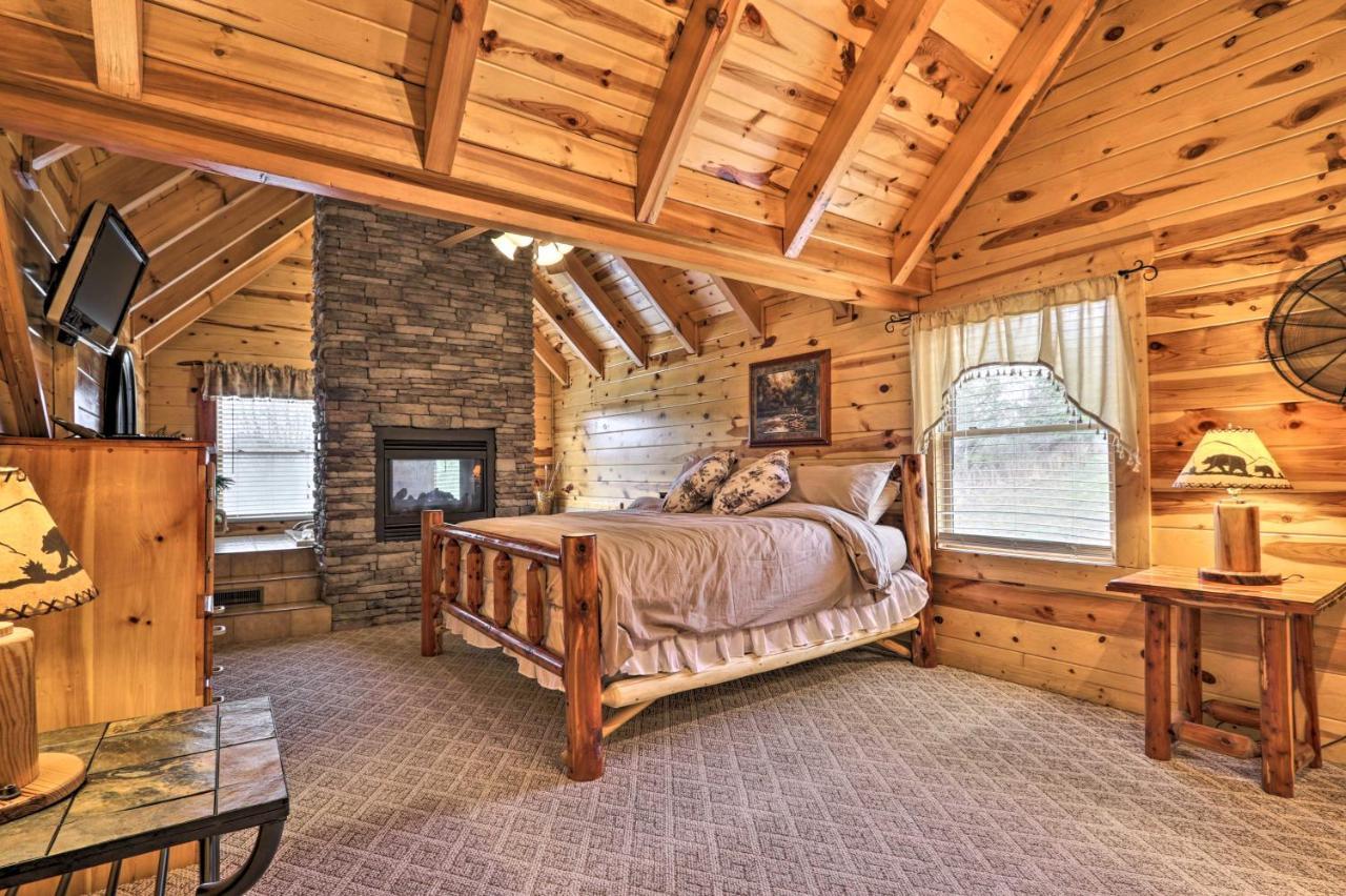 Pigeon Forge Cabin With Games, 1 Mi To Parkway! Exteriör bild