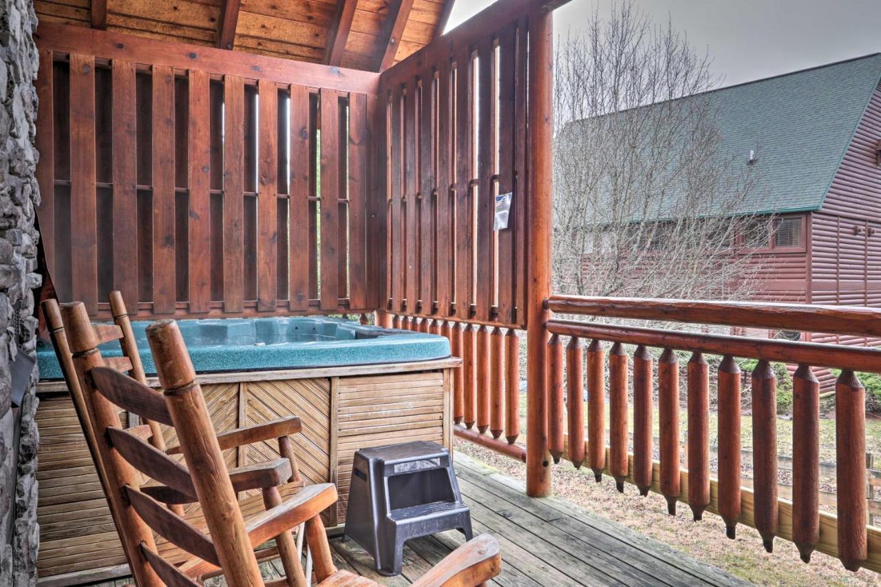 Pigeon Forge Cabin With Games, 1 Mi To Parkway! Exteriör bild